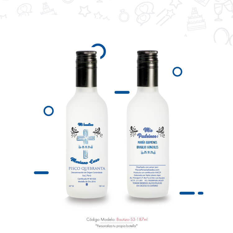 Mini botella de pisco personalizada con símbolos religiosos y frase de bautizo
