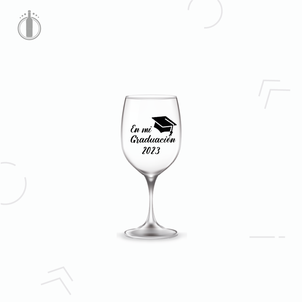 copas de vino con diseño de graduación