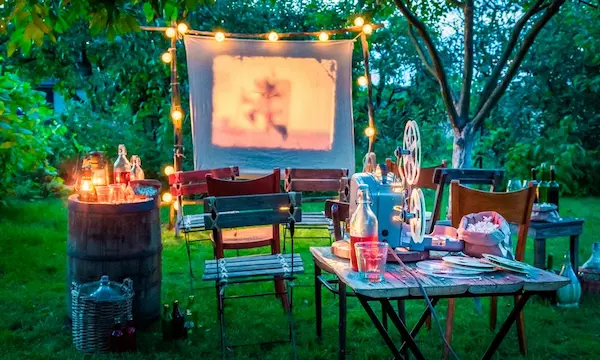 cine al alire libre -sorpresas para aniversarios